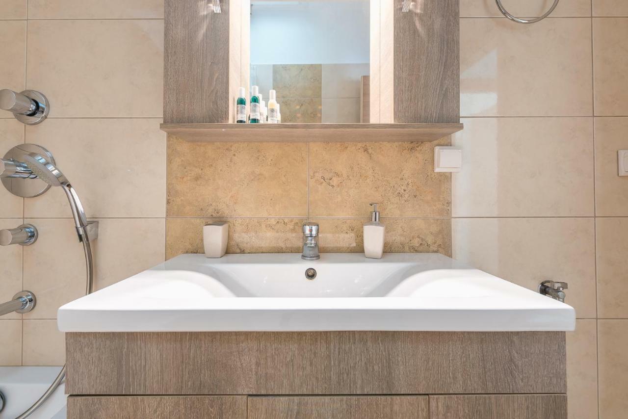 Athens Prime Apartments ภายนอก รูปภาพ